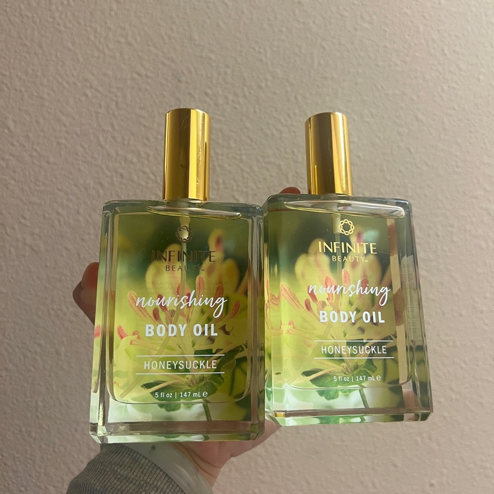2X Infinite Beauty Nourishing Body Oil - Honeysuckle. NIB